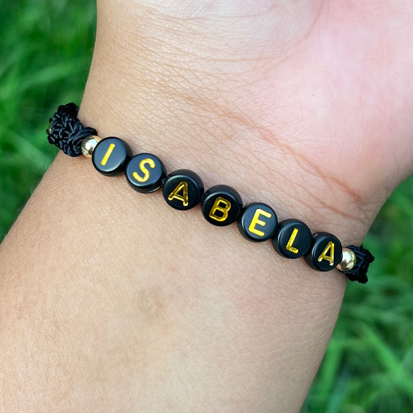 Customize beaded name bracelet